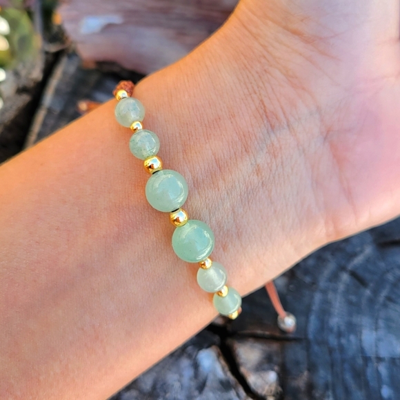 Earth Art hand crafted artisan Jewelry - Handmade Beaded Crystal Macrame Bracelet